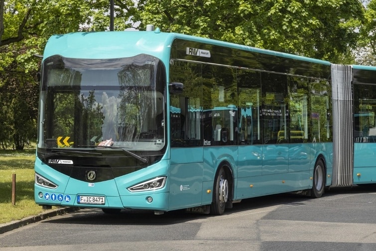 Kolonia ma największy kontrakt autobusowy w historii. Elektrobusy Irizar za VDL