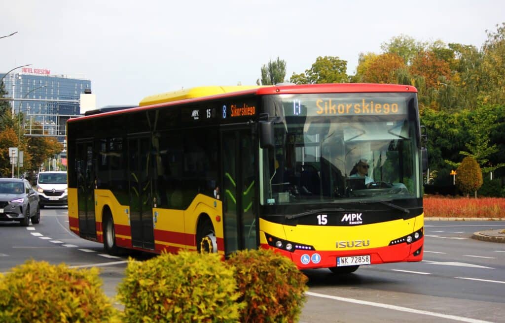 Jesień testów autobusów w Polsce: Rzeszów