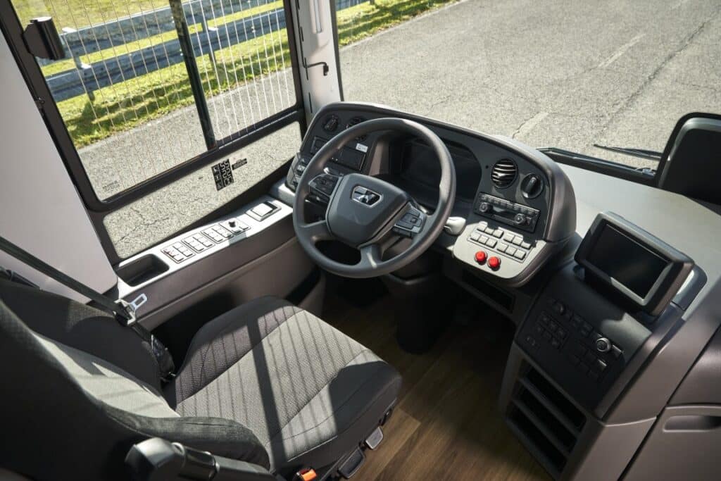 Na targach Busworld 2025 w Brukseli MAN Truck & Bus zaprezentował kompleksowe portfolio nowości dla nie tylko dla turystyki, ale także dla miejskiego i międzymiastowego transportu publicznego.
