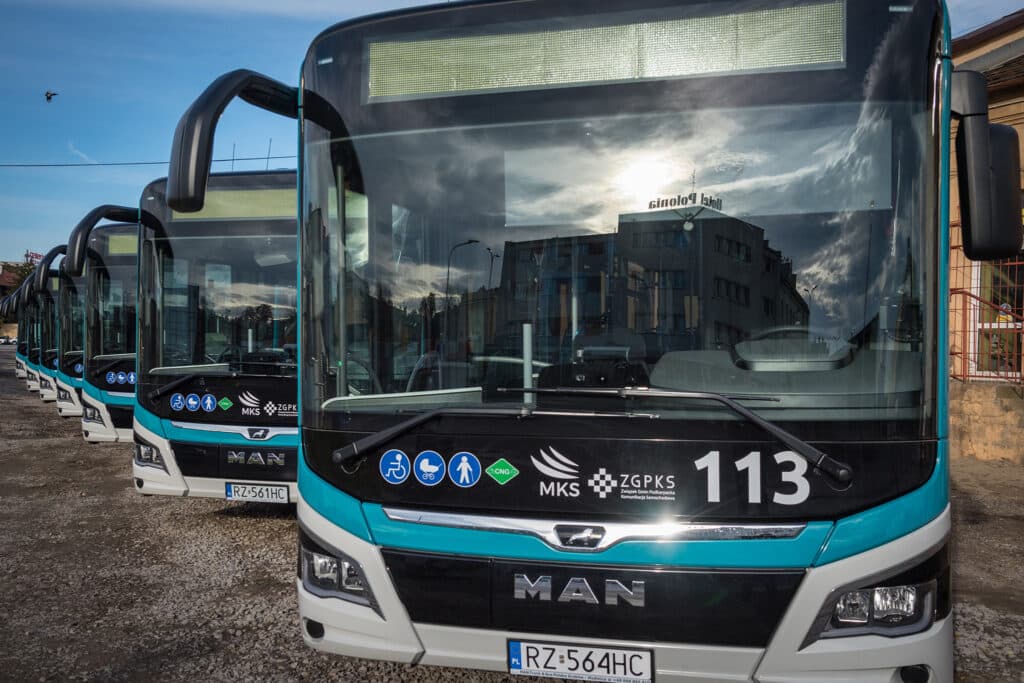 ZG PKS Rzeszów z autobusami MAN CNG, liniami wojewódzkimi i pomysłem na dworzec