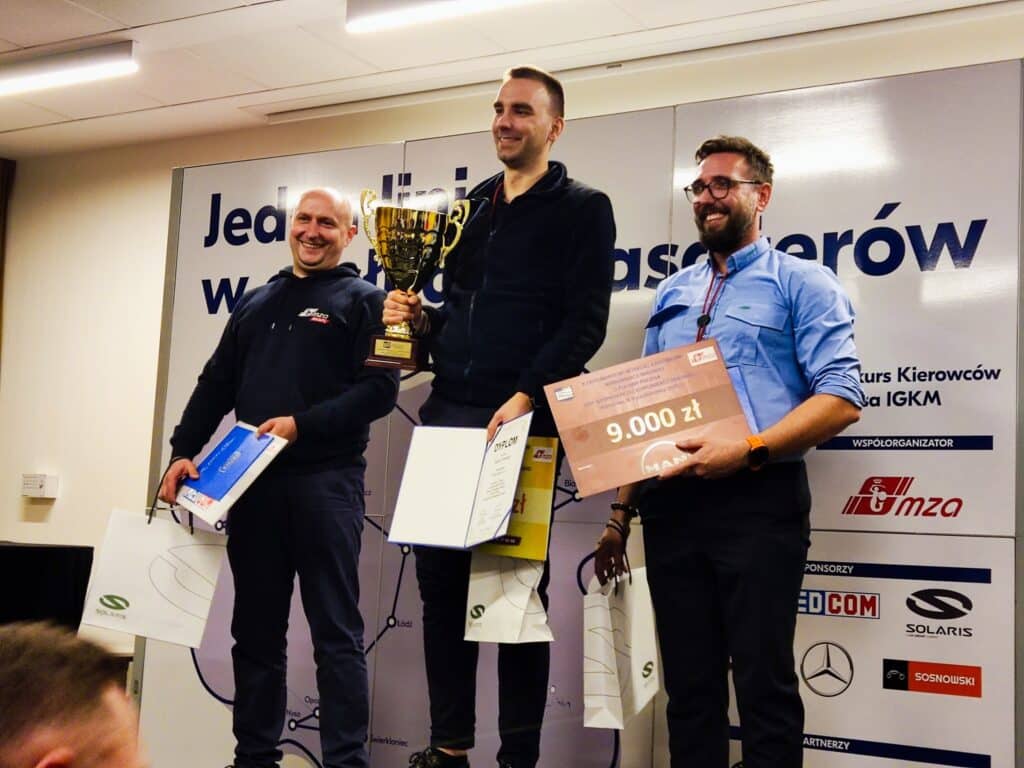 Podium X Ogólnopolskiego Konkurs Kierowców Komunikacji Miejskiej o puchar prezesa IGKM / fot. MPK Poznań