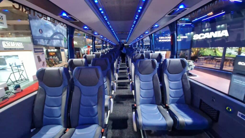 Elektryczny autokar Scanią-Caetano eLevante