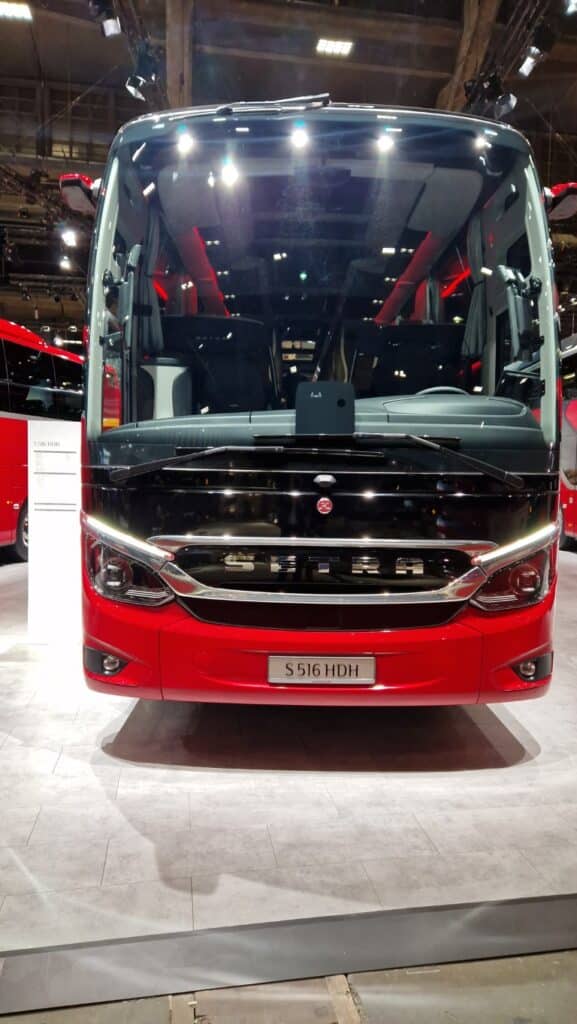 Busworld 2025: Setra z pełnym portfolio i „Coach of the Year 2026”. Plus nowe systemy
