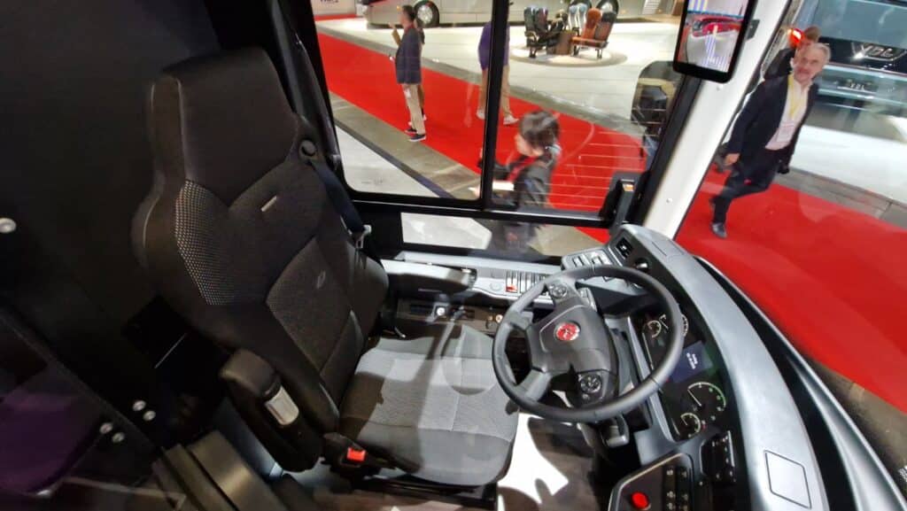 Busworld 2025: Setra z pełnym portfolio i „Coach of the Year 2026”. Plus nowe systemy