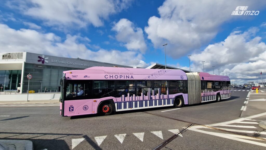 Na warszawskie ulice wyjechał autobus promujący Konkurs Chopinowski