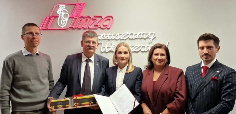 MZA Warszawa z umową na 50 MEGA autobusów elektrycznych od Solarisa