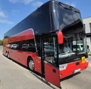 Nowości we flocie Super Trans – dwa fabrycznie nowe autokary: piętrowy Van Hool Astromega w wersji VIP (76+2 miejsc)