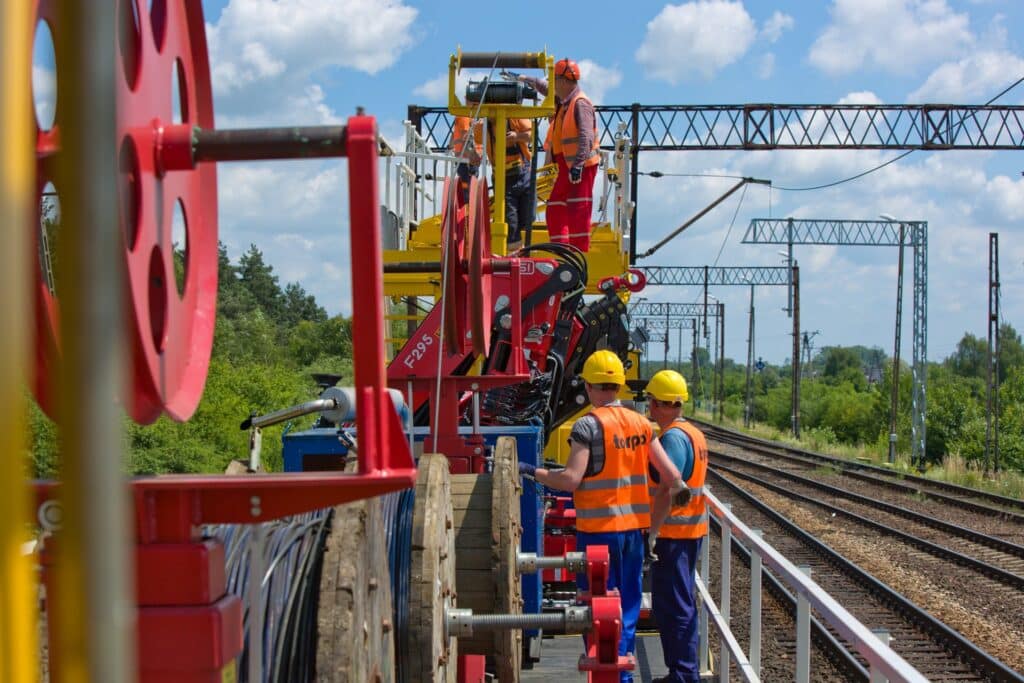 PKP Polskie Linie Kolejowe zwiększają plan przetargów do 27 miliardów złotych