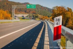 Nowe ekspresówki, nowe trasy: S1 i S3 otwierają drzwi dla autokarów turystycznych i linii dalekobieżnych