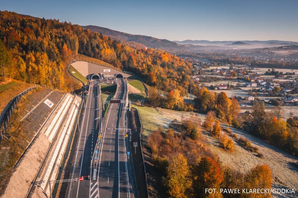 Nowe ekspresówki, nowe trasy: S1 i S3 otwierają drzwi dla autokarów turystycznych i linii dalekobieżnych / fot. Paweł Klarecki - GDDKiA