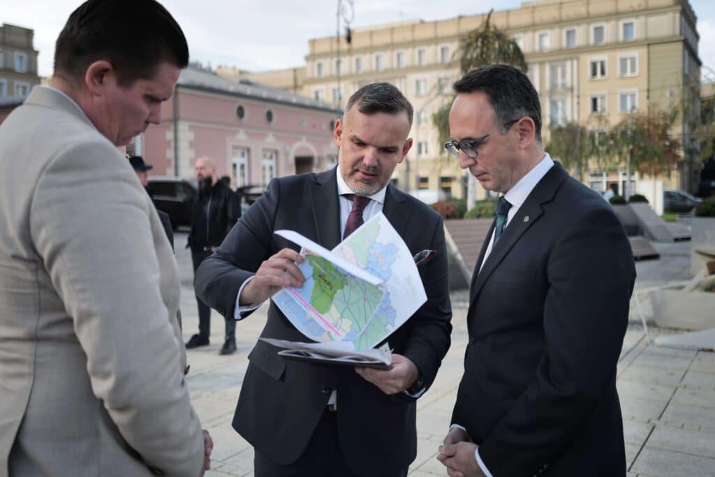 Częstochowa walczy o zachowanie Zakładu Linii Kolejowych. Rada Miasta i prezydent przeciwko centralizacji foto: UM Częstochowa