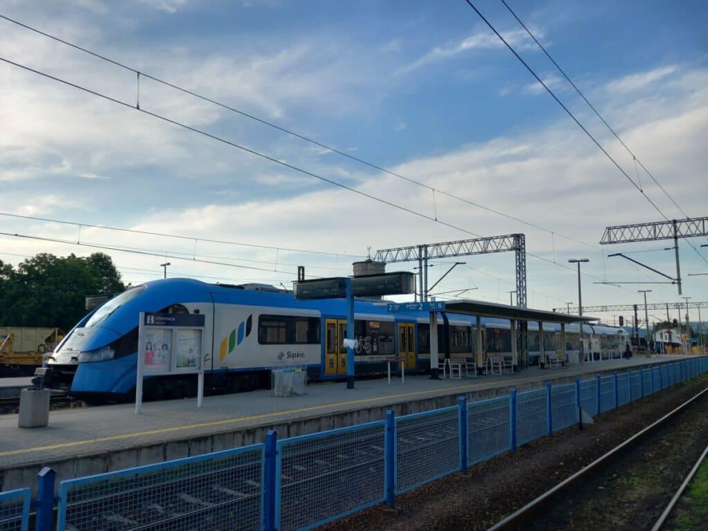 Koleje Śląskie zapraszają pasażerów do udziału w badaniu satysfakcji