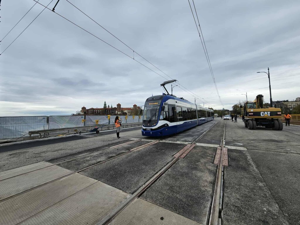 Kraków: Tramwaje znowu na Moście Grunwaldzkim. Od 31 października liniowo foto: krakow.pl