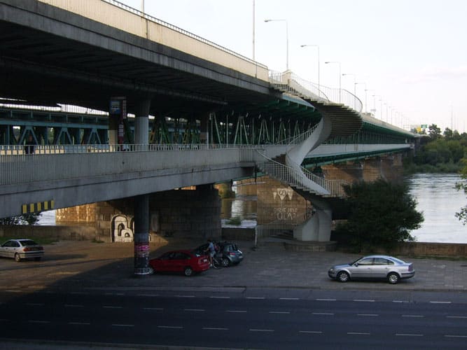 Warszawa: Mostem Gdańskim tramwaje jadą 30 km/h. Na remont zabrakło kasy foto: UM Warszawa