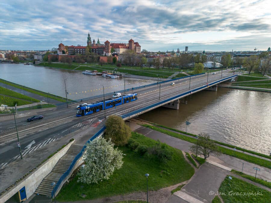 Kraków: Tramwaje wracają na most Grunwaldzki. Jest data