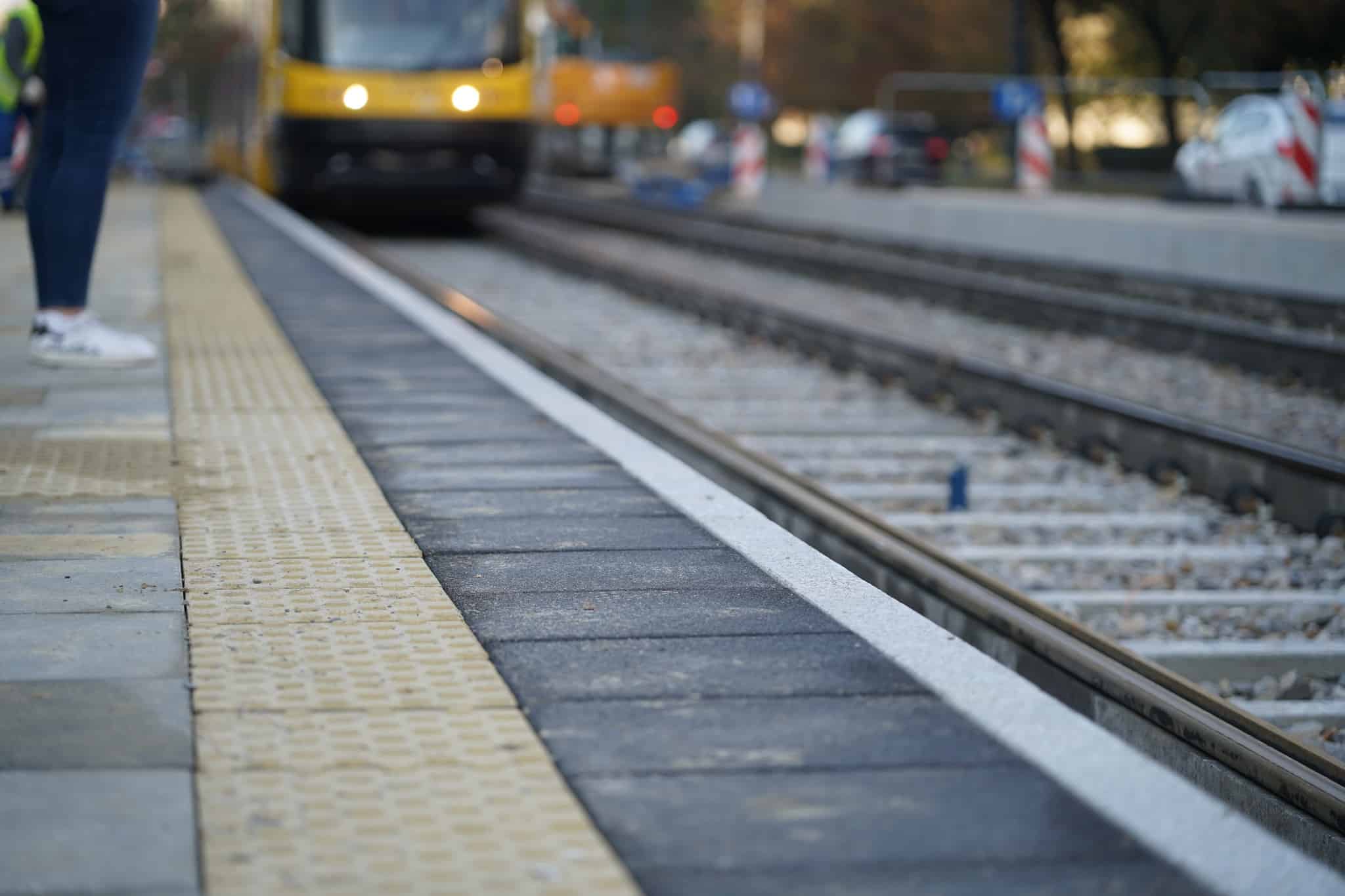 Infotram - Tramwaje Warszawskie zlikwidowały przystanek. Teraz go odbudowują