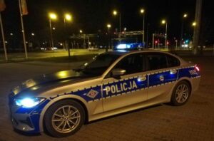 Mazowieckie/ Na S7 policja zatrzymała 13-letniego rowerzystę jadącego na spotkanie z koleżanką