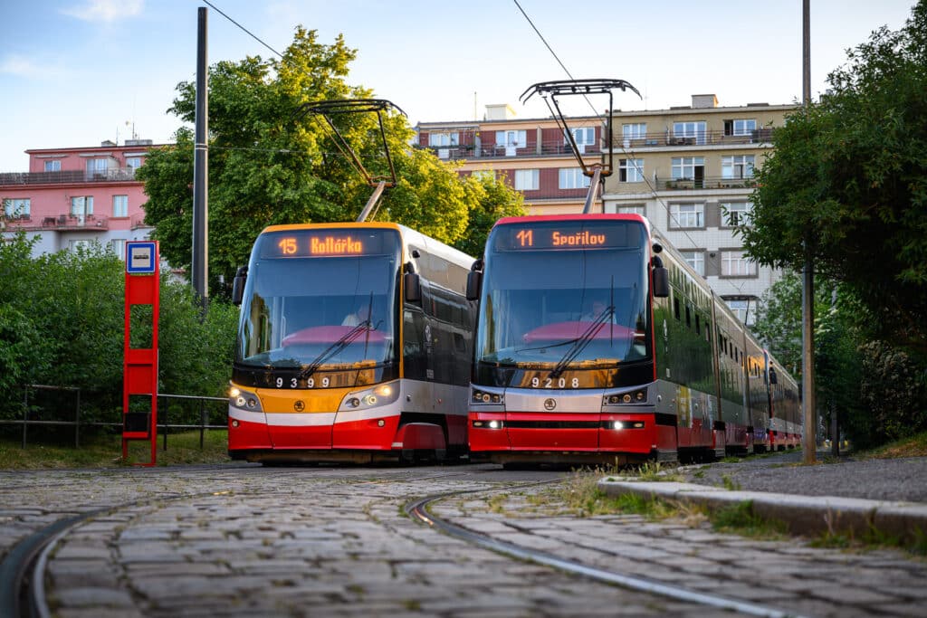 15 lat tramwajów Škoda 15T w Pradze foto: DPP Praha