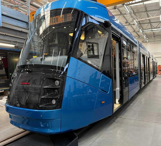 Pierwsza zmodernizowana Skoda 19T prawie gotowa. Tramwaj MPK Wrocław po liftingu jak nowy źródło: FB/Jacek Sutryk