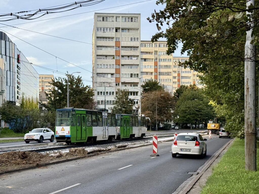 Zmiany w kursowaniu tramwajów w Szczecinie. Prace torowe na ulicy Matejki foto: TSZ