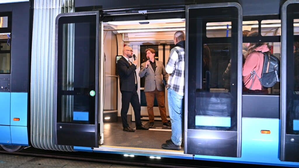 Pierwsza zmodernizowana Skoda 19T w MPK Wrocław. Z napędem Medcom