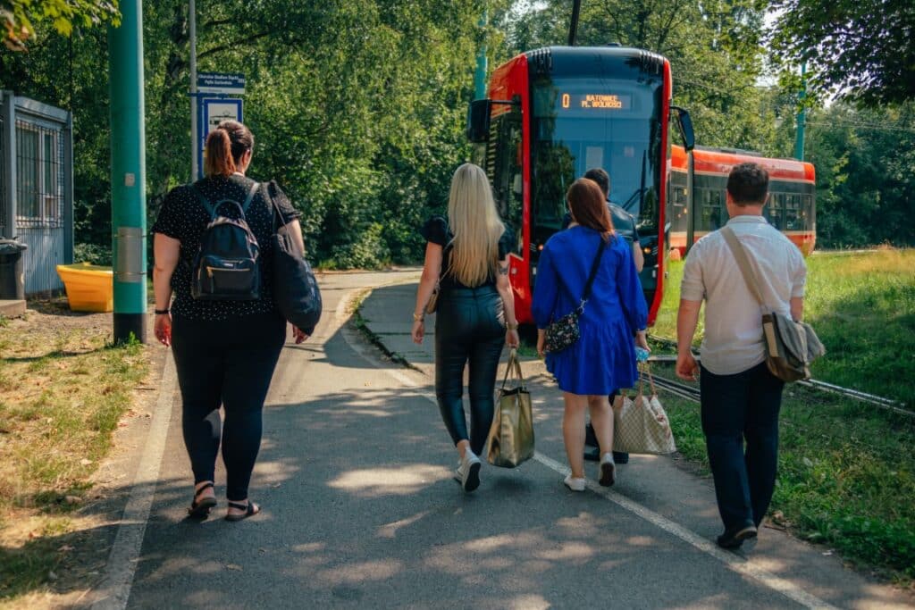 Dzisiaj mecz Polska – Nowa Zelandia w Chorzowie. Jak pojedzie transport publiczny?