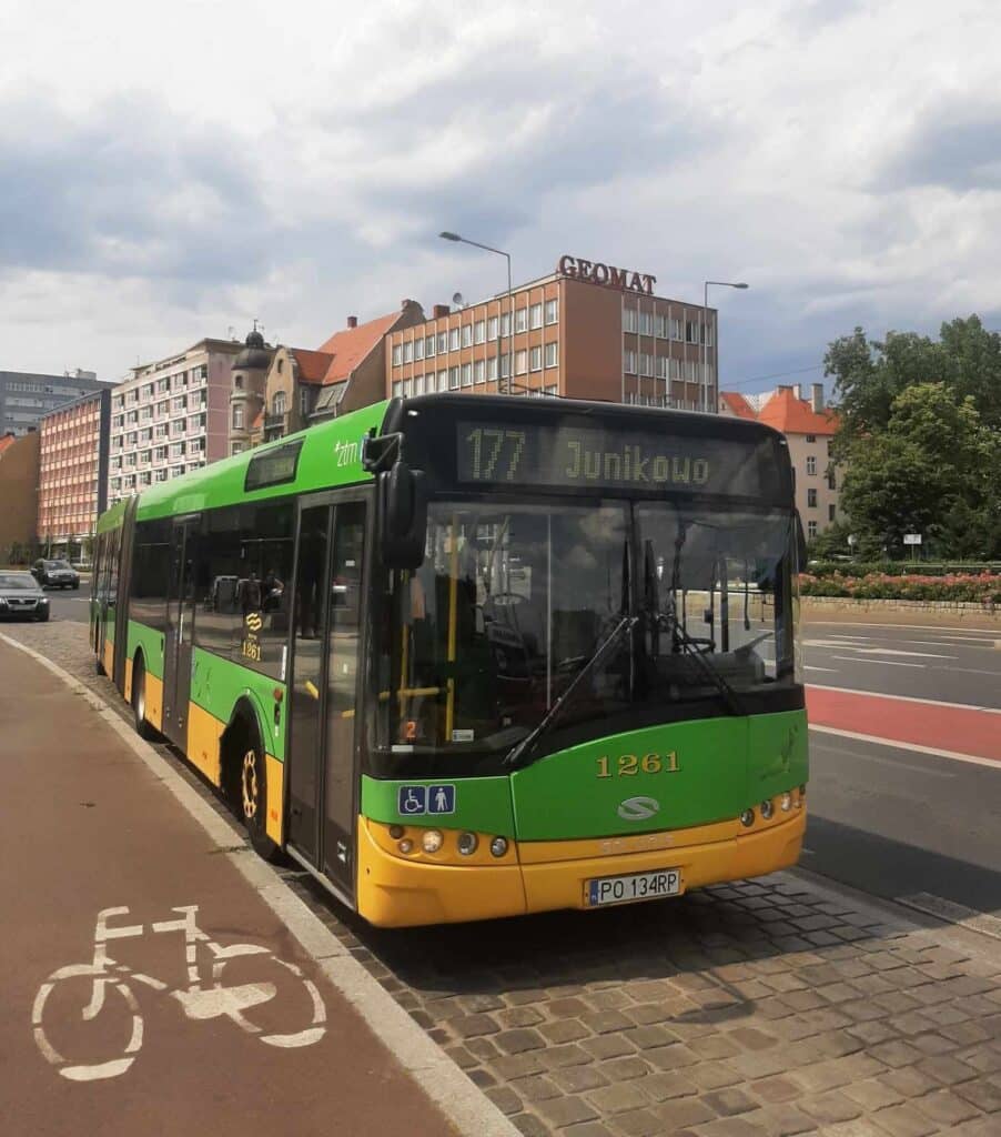Transport zbiorowy w okresie Wszystkich Świętych. Bezpłatne przejazdy w dniu 1 listopada