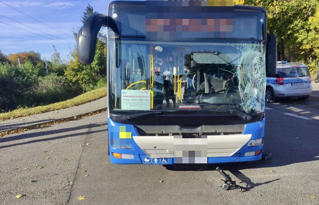 Pomorskie: Na hulajnodze jechał przez pasy. Wprost po autobus. LPR w akcji!