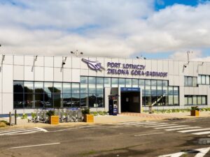 Infoair - Lotnisko Zielona Góra-Babimost rozwija się mimo spadku ruchu pasażerskiego