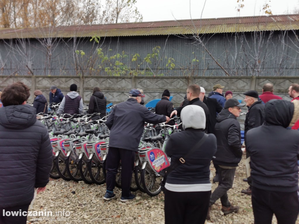 Łowicz żegna miejskie rowery. Ostatnia licytacja przyciągnęła tłumy lowiczanin.info