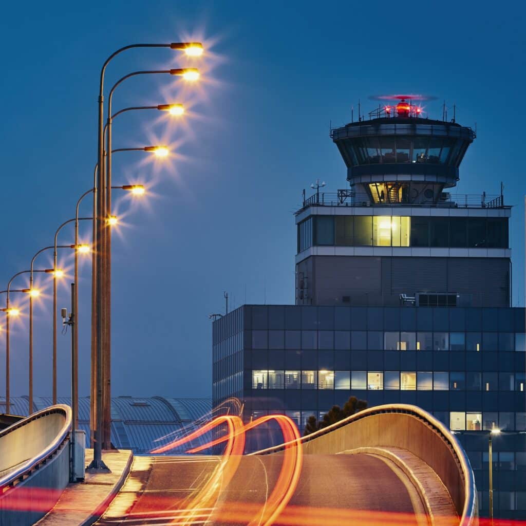 Lotnisko w Pradze inwestuje w otoczenie – 34 mln CZK dla gmin i projektów ekologicznych