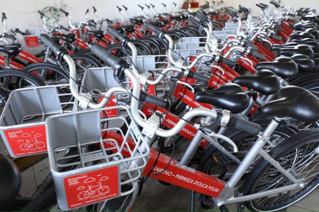 W ciągu tego roku zarejestrowało się 2168 nowych użytkowników, co oznacza, że łączna liczba zarejestrowanych w systemie osób wynosi już 16 288.