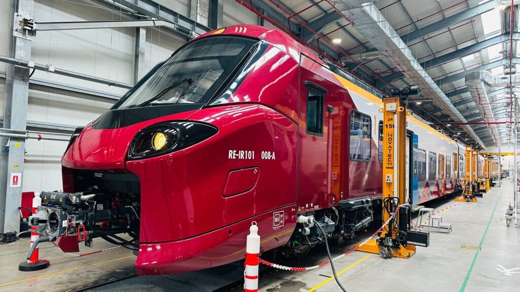 Pociąg z Alstomu dla ARF