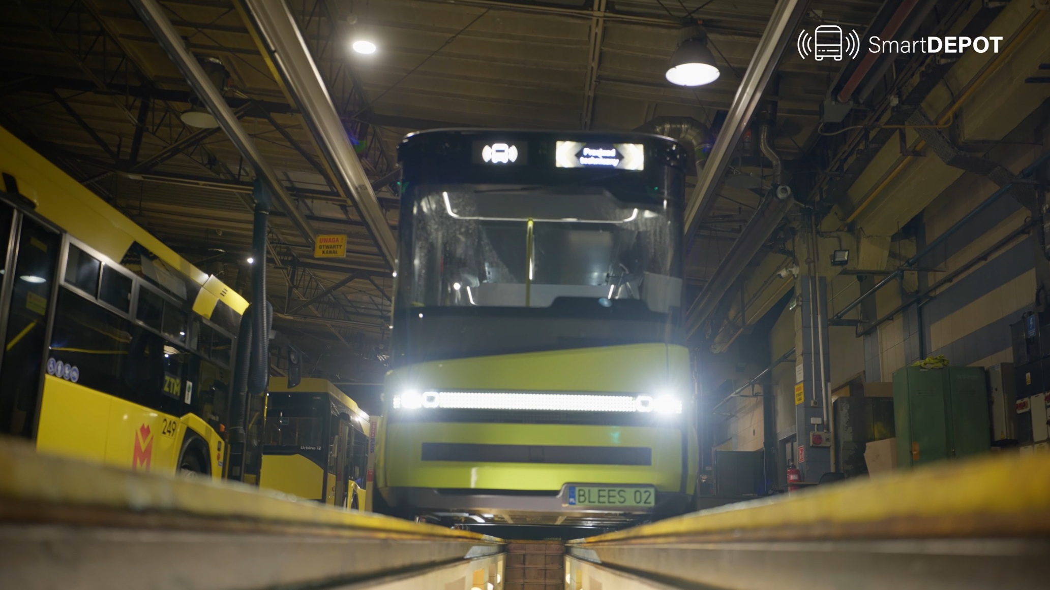 Infobus - ITS chce pomóc we wdrożeniu pojazdów autonomicznych. Z Politechnika Warszawską