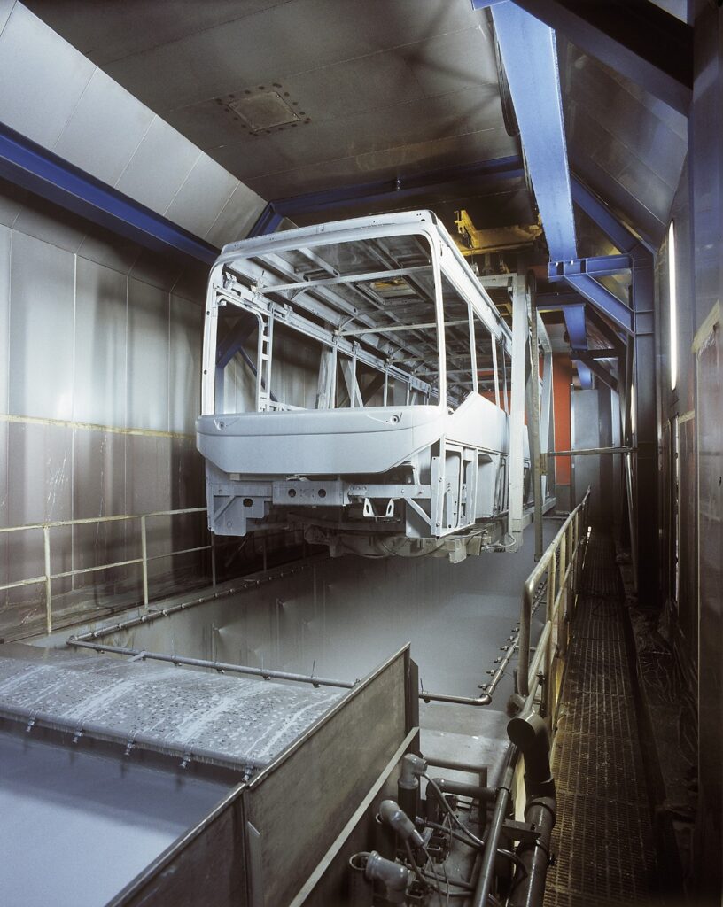 Czesi z niepokojem patrzą na przejęcie Iveco przez Tata. Co dalej z fabryką w Vysokém Mýtě?