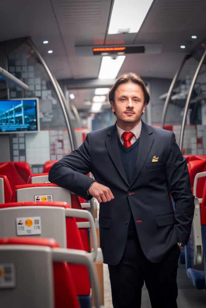 Kolejarze z ŁKA opowiadają o swojej pracy. W Dzień Kolejarza foto: ŁKA