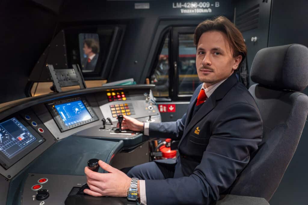 Kolejarze z ŁKA opowiadają o swojej pracy. W Dzień Kolejarza foto: ŁKA