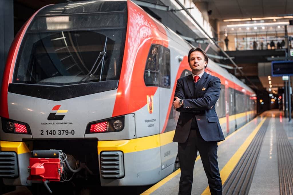 Kolejarze z ŁKA opowiadają o swojej pracy. W Dzień Kolejarza foto: ŁKA