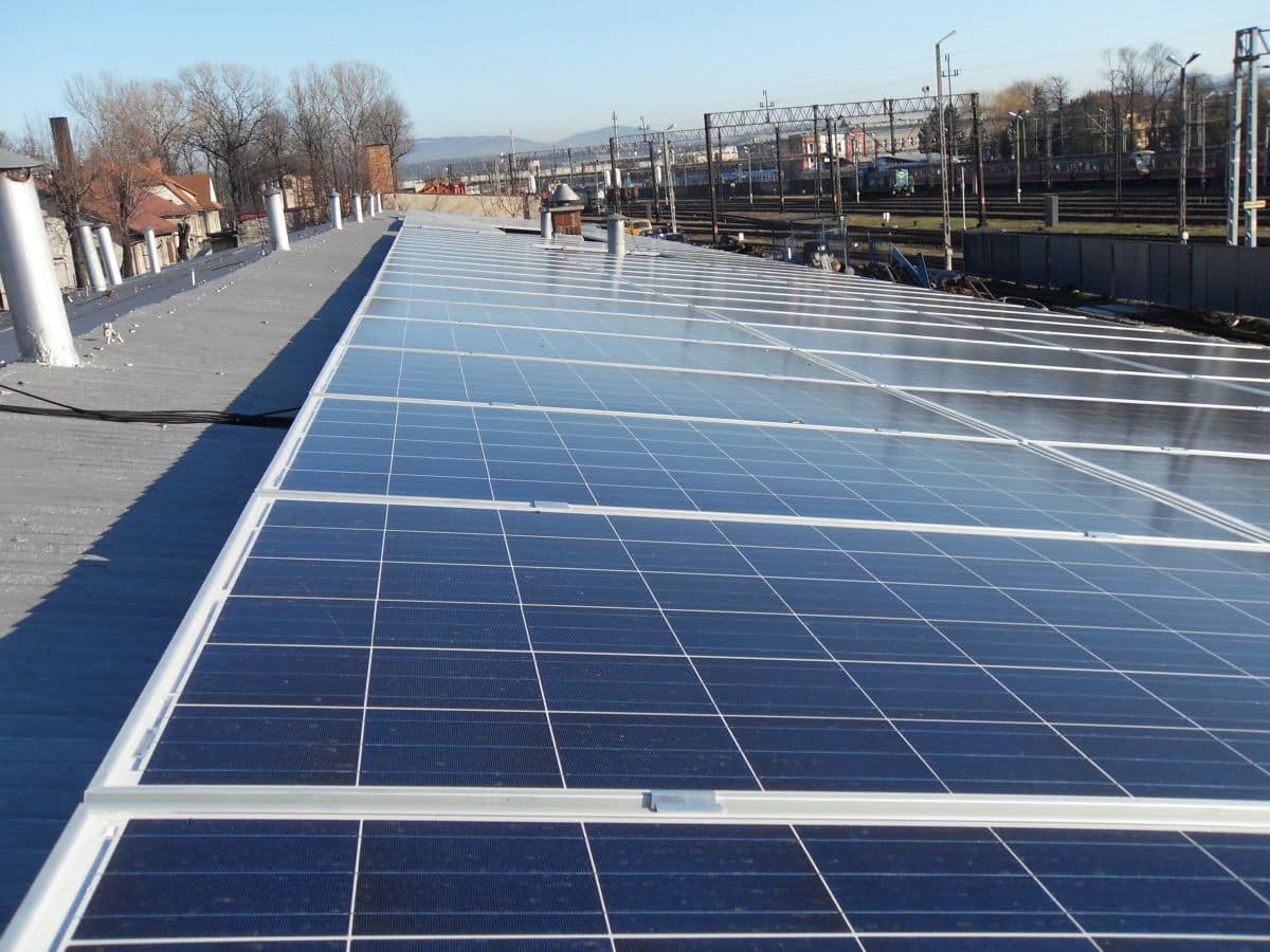 Inforail - PKP PLK kupują wyłącznie zieloną energię na lata 2026–2027