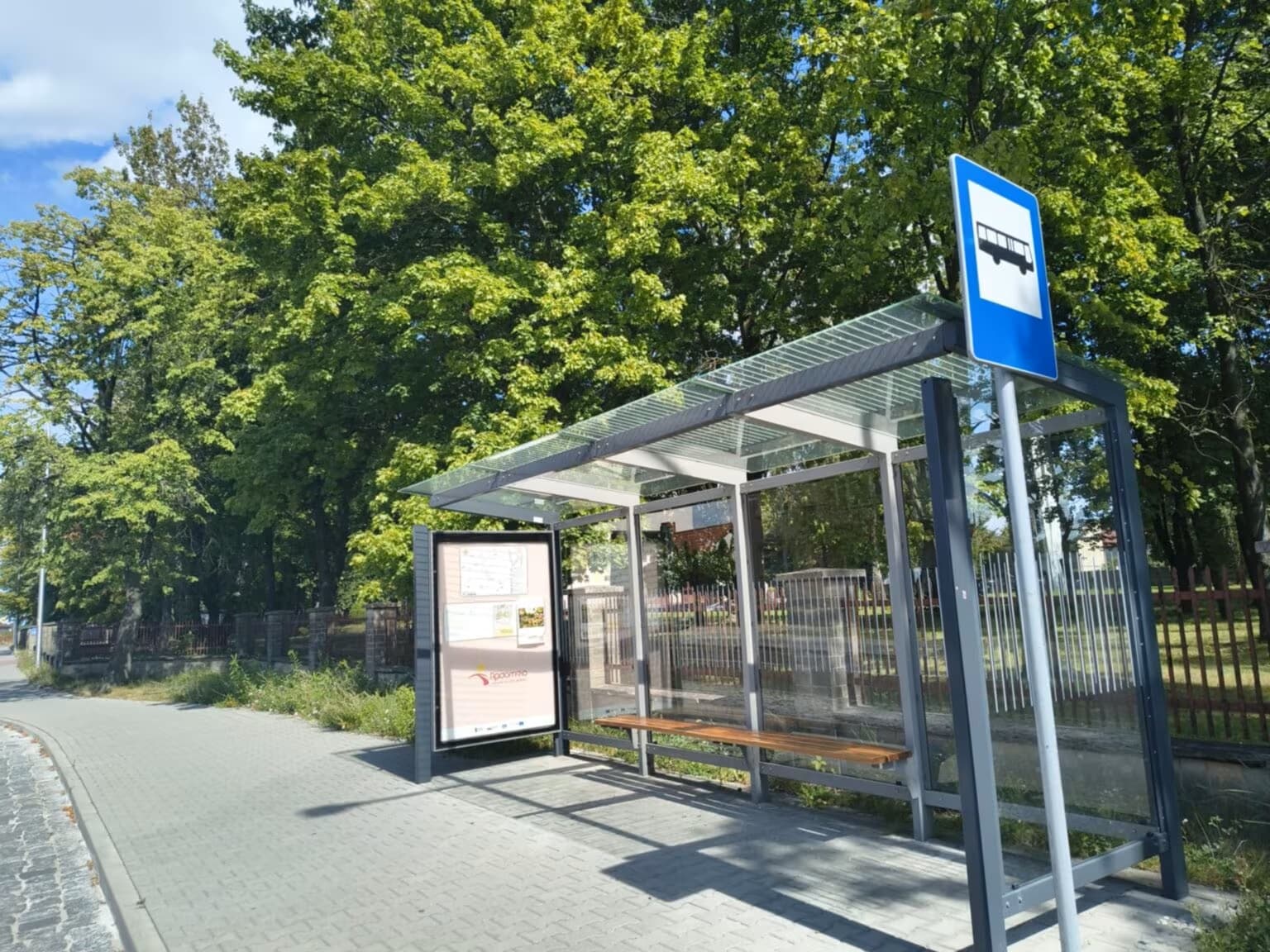 Infotrans - El-Przem z kontraktem w Radomsku – miasto wymieni cztery wiaty. Wiemy za ile