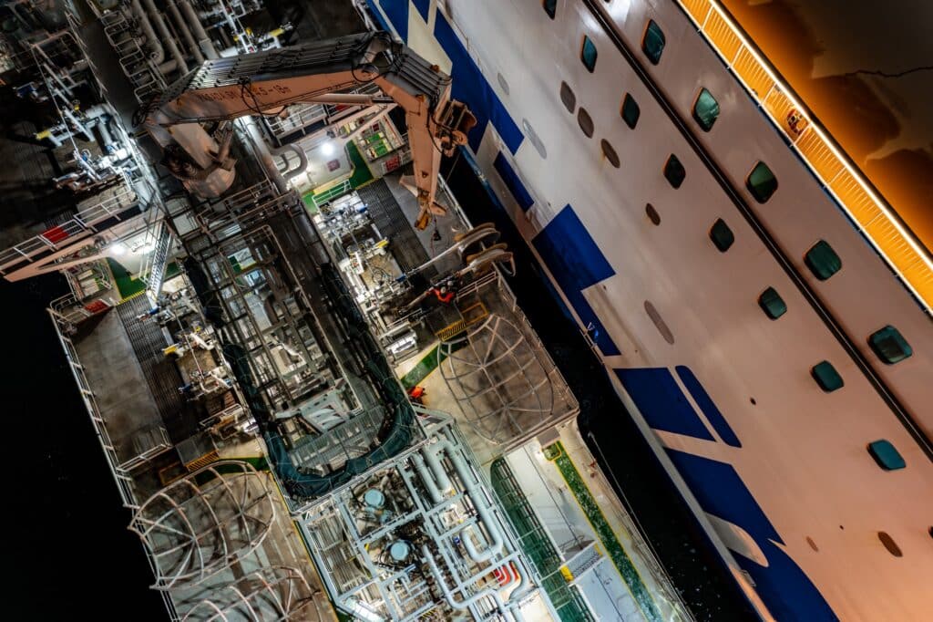 Premierowe operacje LNG w Świnoujściu. Historyczny moment dla polskich portów foto: Port Świnoujście