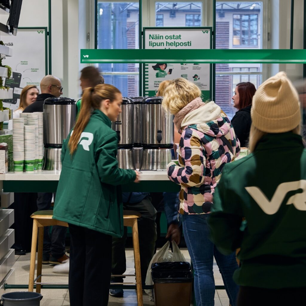 Nowy standard kolei w Finlandii. Pendolino Plus ruszyło na trasę foto: VR