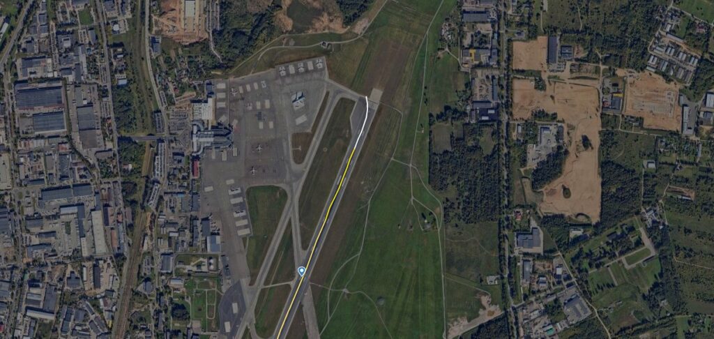 Embraer E170 LOT-u poza pasem. Wszystkie loty do Wilna kierowane na inne lotniska