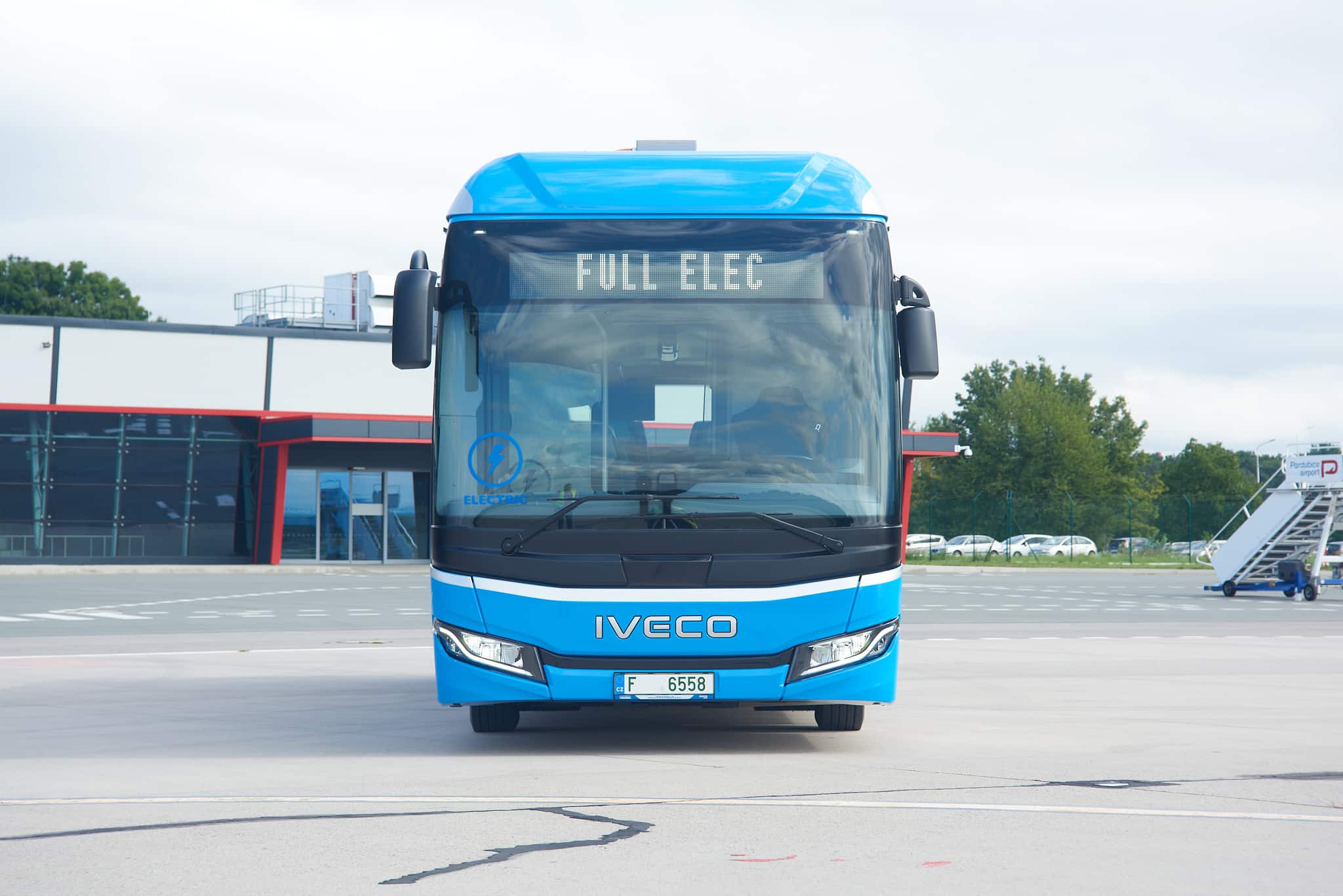 Infobus - Elektrobusy dla ZPG Zatoki Puckiej: jedna oferta na stole, decyzja wkrótce