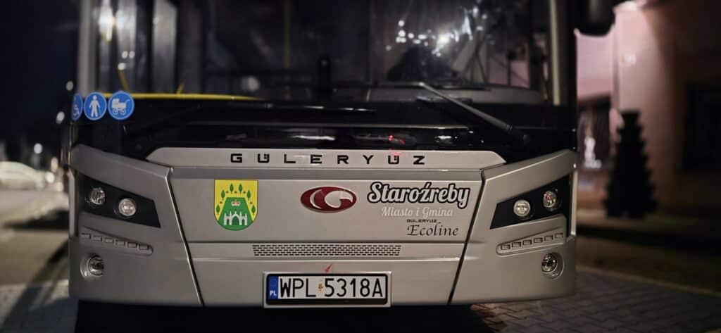 Gmina Staroźreby odebrała trzy nowe autobusy Güleryüz Ecoline 12LF / fot. Kamil Groszewski - FB