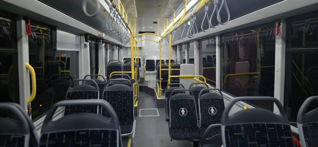 Gmina Staroźreby odebrała trzy nowe autobusy Güleryüz Ecoline 12LF / fot. Kamil Groszewski - FB