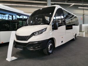 12 niskoemisyjnych MINI dla Krosna Odrzańskiego. ABP BUS&COACH z pierwszym zwycięstwem w tej kategorii