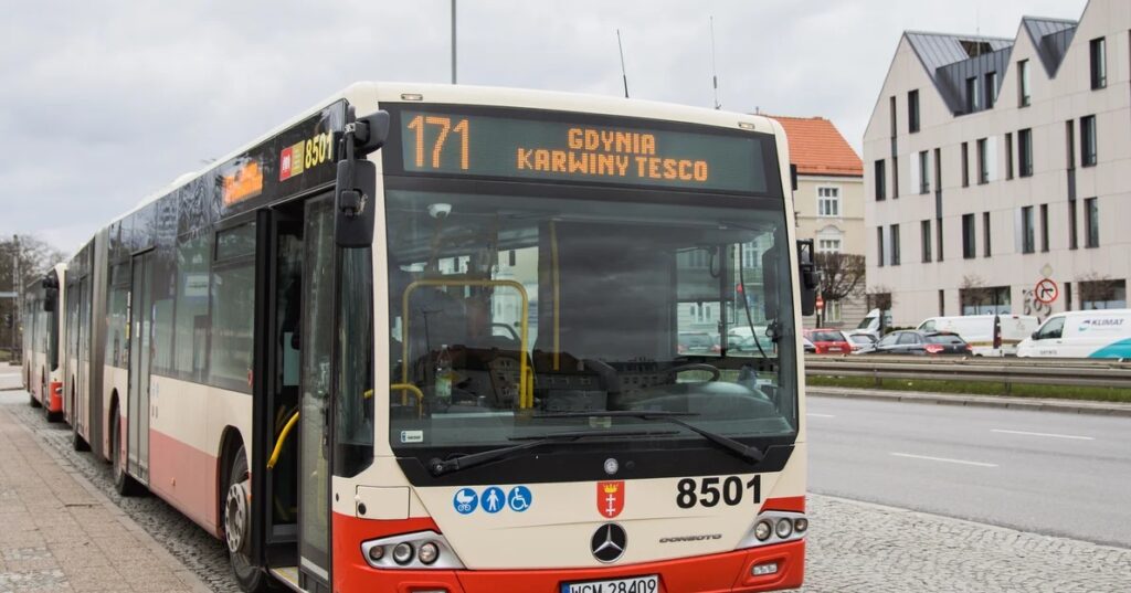 ZTM potwierdza: PKS Gdańsk wejdzie od stycznia na linie, ale spóźni się z nowymi autobusami