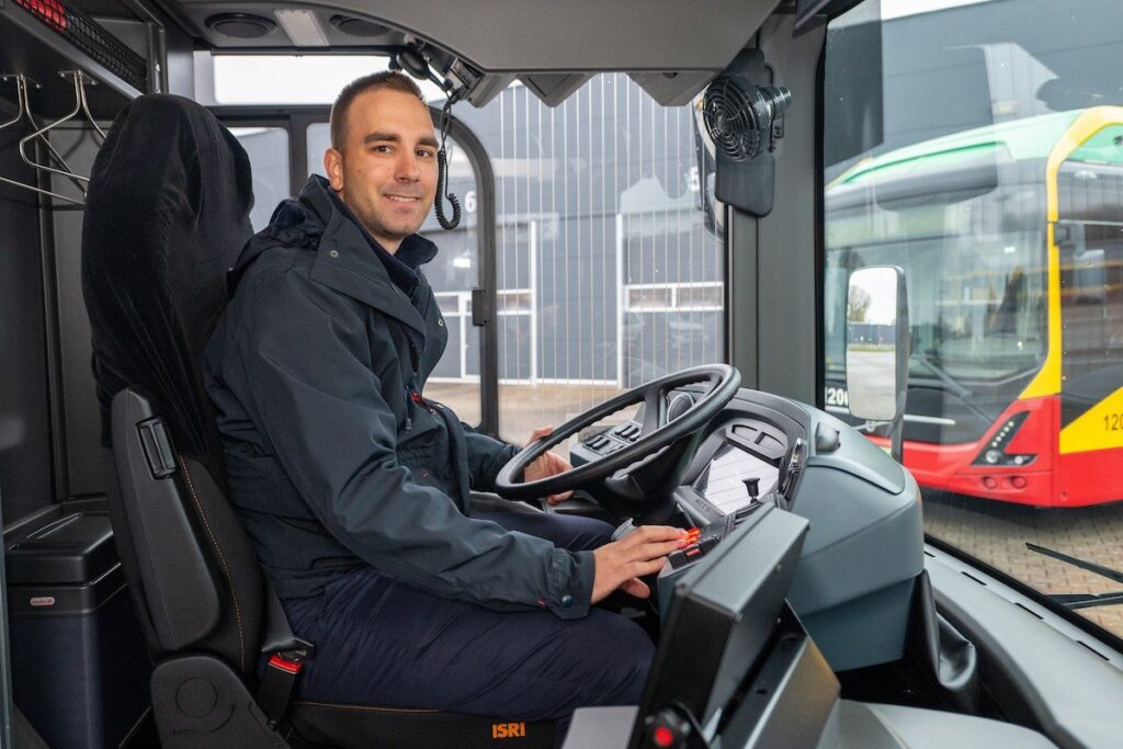 Mistrzostwa IGKM 2025 – zwycięstwo łodzianina, finał w Warszawie, Prezydent Zdanowska gratuluje! / fot. UM Łódź