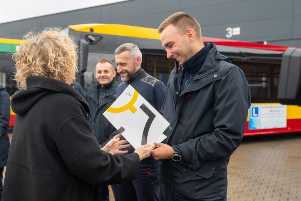 Mistrzostwa IGKM 2025 – zwycięstwo łodzianina, finał w Warszawie, Prezydent Zdanowska gratuluje! / fot. UM Łódź